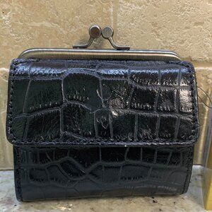 Patricia Nash Leather Distressed Astor Wallet Black NWT